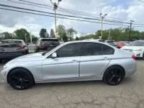 Used 2016 BMW 328i xDrive Sedan AWD/4WD image 8