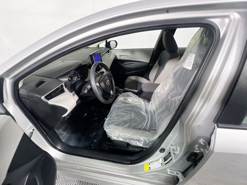 Used 2023 Toyota Corolla LE FWD image 15