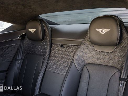 Used 2022 Bentley Continental GT image 34