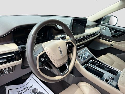 Certified 2020 Lincoln Aviator Reserve w/ Equipment Group 202A AWD/4WD image 9