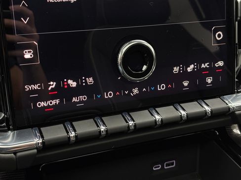New 2026 GMC Yukon Elevation w/ Elevation Premium Package AWD/4WD image 34