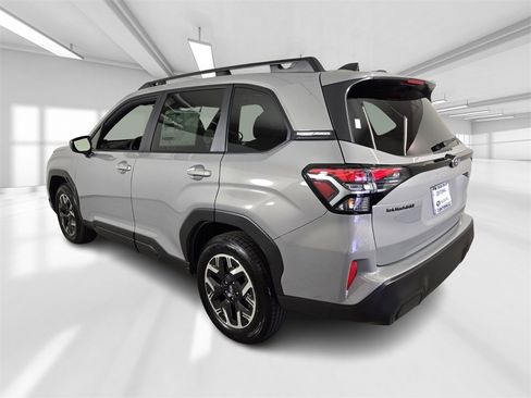 New 2025 Subaru Forester Premium image 3