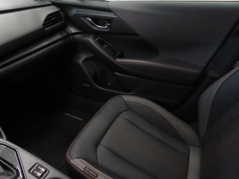 Certified 2025 Subaru Crosstrek 2.5i Limited w/ Crosstrek Mirror Package image 20