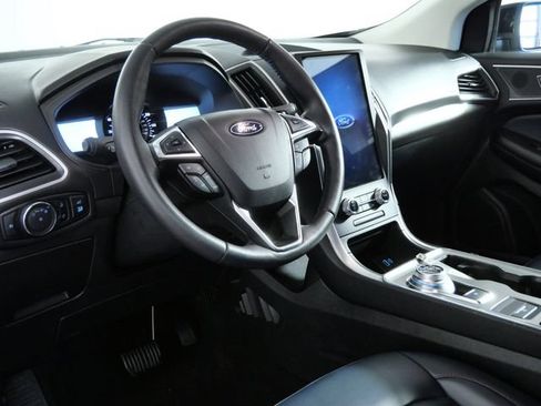 Certified 2024 Ford Edge SEL w/ Sport Appearance Package AWD/4WD image 13