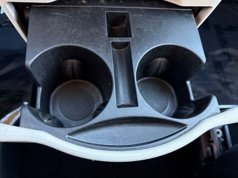 Used 2019 Dodge Grand Caravan SE image 30