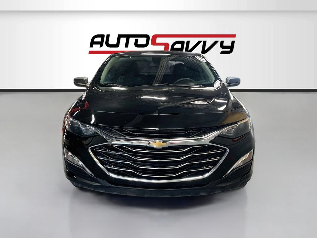 Used 2022 Chevrolet Malibu LS FWD image 2