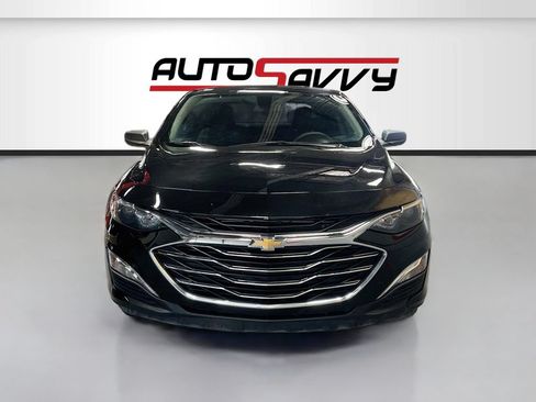 Used 2022 Chevrolet Malibu LS FWD image 2