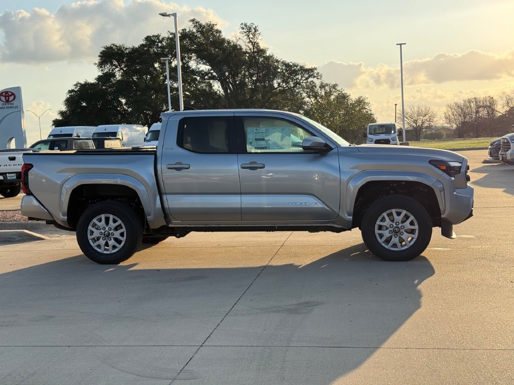 New 2026 Toyota Tacoma SR5 AWD/4WD image 5