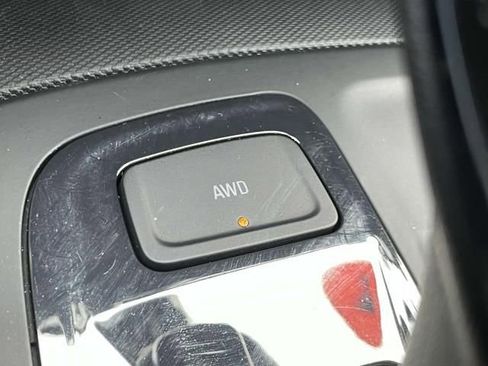 Used 2024 Chevrolet Equinox RS AWD/4WD image 29