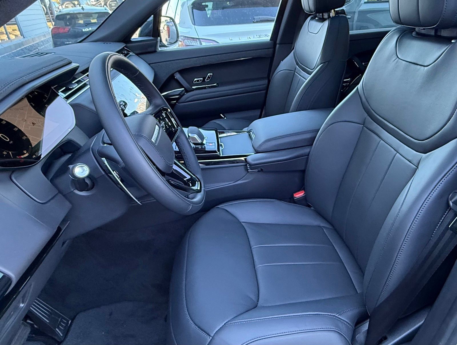 New 2026 Land Rover Range Rover Sport SE AWD/4WD image 14