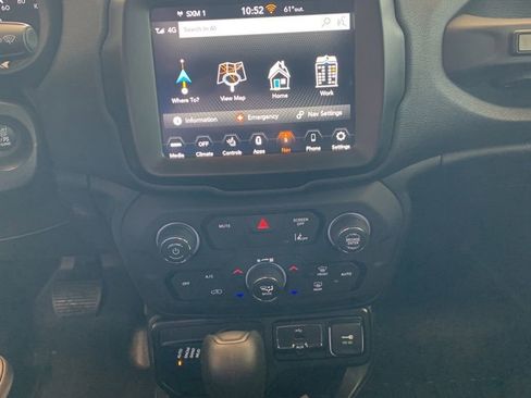 Used 2021 Jeep Renegade Latitude image 7
