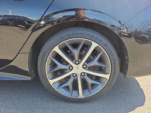 Used 2023 Honda Civic Touring image 9