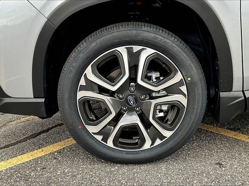 New 2026 Subaru Ascent Limited image 12