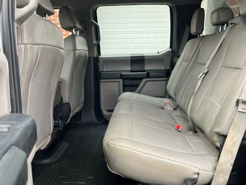 Used 2019 Ford F550 4x4 Crew Cab Super Duty w/ Power Equipment Group image 21