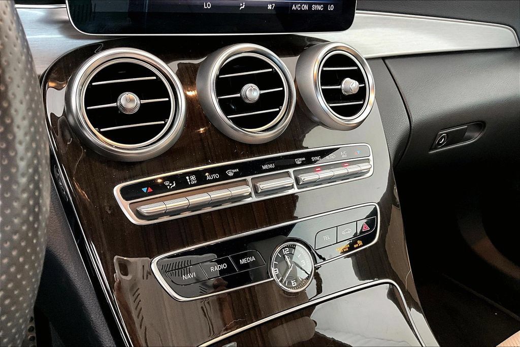 Used 2020 Mercedes-Benz C 300 Cabriolet image 28