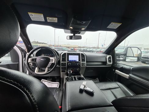 Used 2019 Ford F150 Lariat image 26
