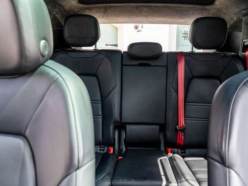 Used 2024 Porsche Cayenne S image 58