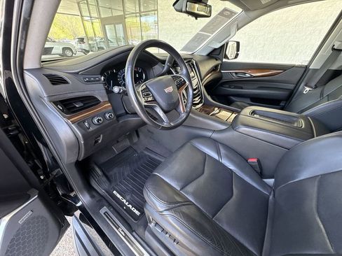 Certified 2020 Cadillac Escalade ESV Premium Luxury w/ Escalade Sport Edition AWD/4WD image 10
