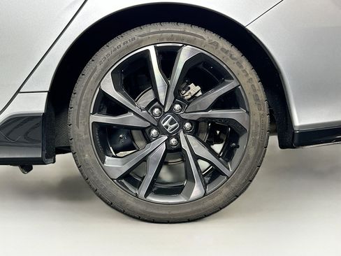 Used 2018 Honda Civic Sport Touring image 11