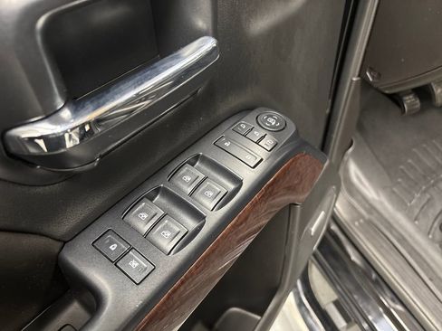 Used 2015 GMC Sierra 2500 SLT w/ Suspension Package, Off-Road image 11