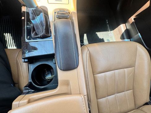 Used 2017 Lexus ES 350 w/ Luxury Package FWD image 12
