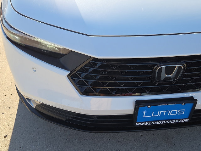 Used 2024 Honda Accord Touring image 9