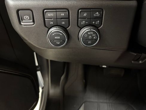 Used 2025 Chevrolet Silverado 1500 ZR2 w/ Dark Appearance Package AWD/4WD image 10