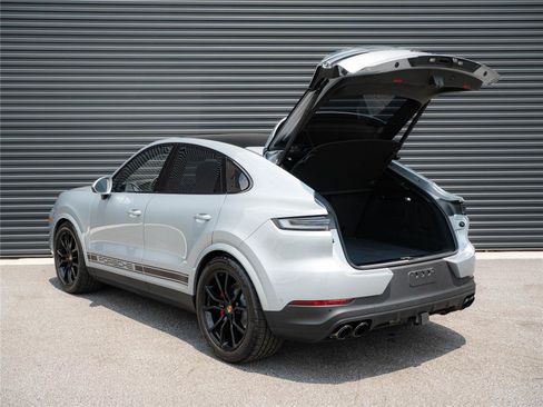 Certified 2026 Porsche Cayenne S AWD/4WD image 34