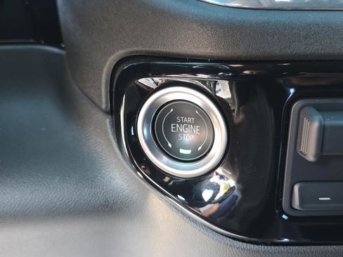 Used 2025 Chevrolet Silverado 3500 High Country w/ High Country Premium Package image 25