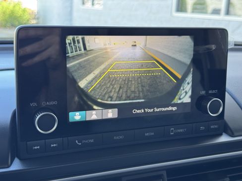 Used 2024 Honda Pilot LX image 28