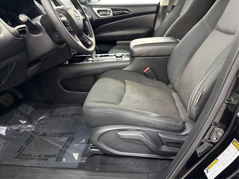 Used 2020 Nissan Pathfinder S AWD/4WD image 13