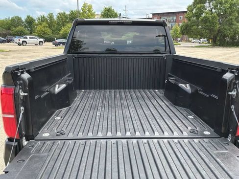 Used 2024 Toyota Tacoma SR5 AWD/4WD image 26