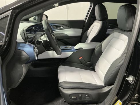 New 2026 Chevrolet Equinox EV LT image 21