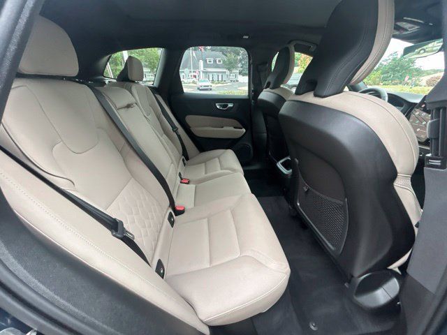 Used 2026 Volvo XC60 B5 Plus AWD/4WD image 13