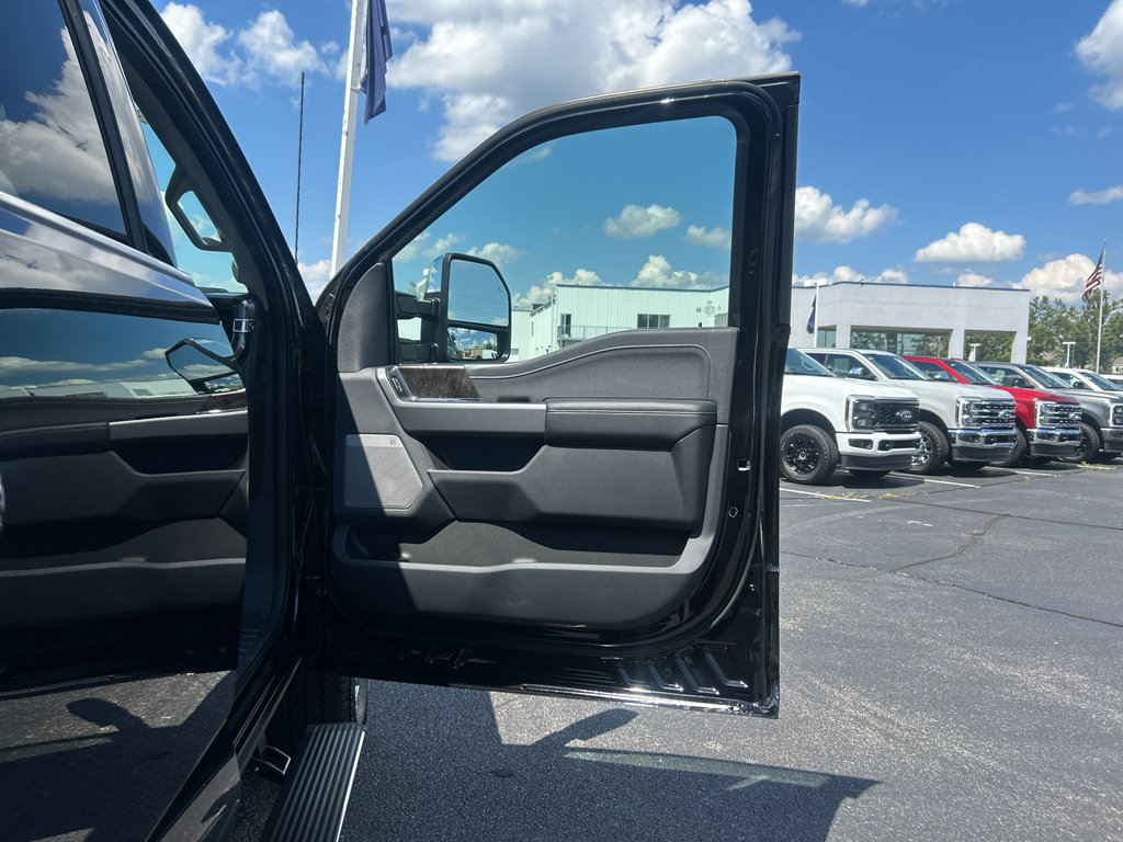 New 2026 Ford F350 Lariat w/ Chrome Package AWD/4WD image 21