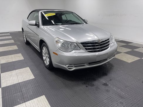 Used 2010 Chrysler Sebring Touring image 6