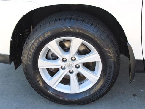 Used 2013 Toyota Highlander SE AWD/4WD image 13