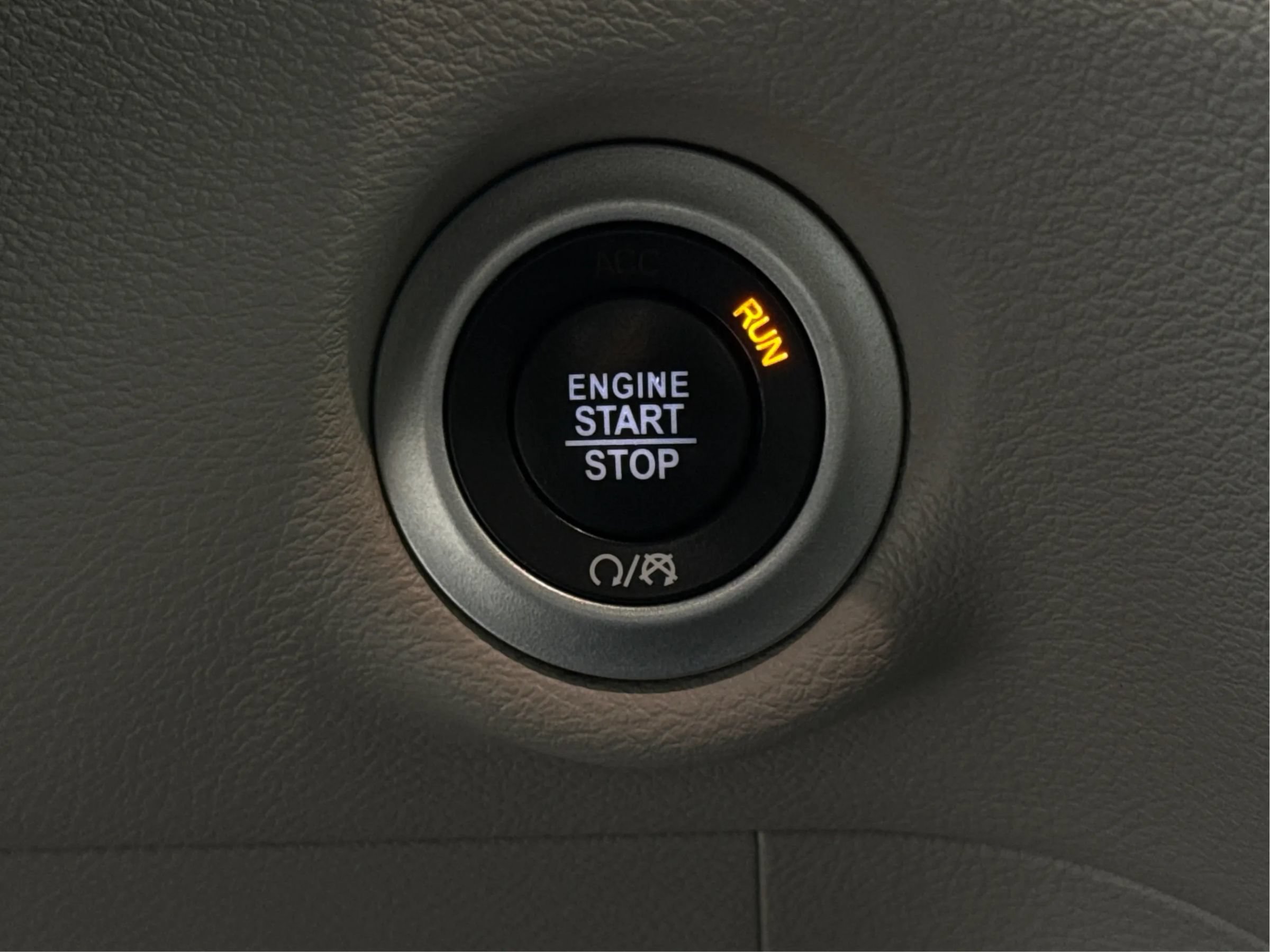 Used 2019 Chrysler Pacifica Touring-L FWD image 36