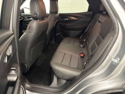 Used 2023 Chevrolet TrailBlazer RS FWD image 20