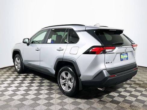 Used 2025 Toyota RAV4 XLE AWD/4WD image 6