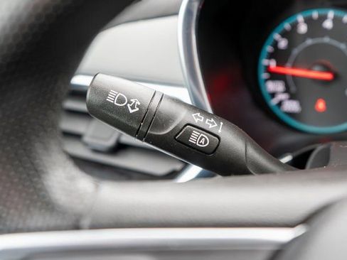 Used 2023 Chevrolet Equinox LS image 22