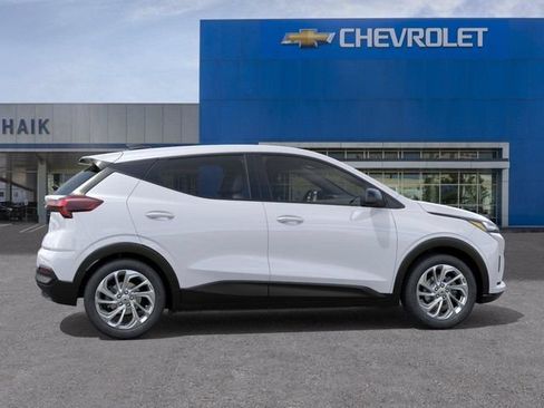 New 2027 Chevrolet Bolt LT w/ Comfort Package FWD image 5