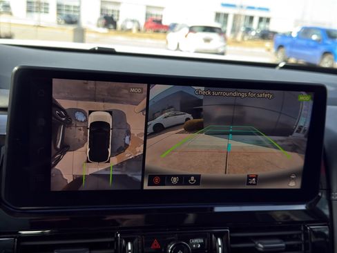 New 2026 Nissan Pathfinder Platinum image 19