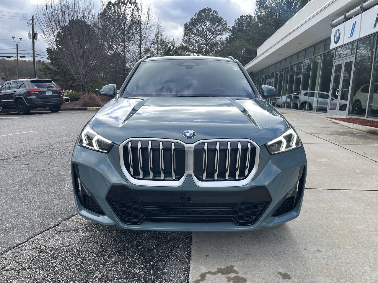 Used 2026 BMW X1 xDrive28i w/ M Sport Package AWD/4WD image 3