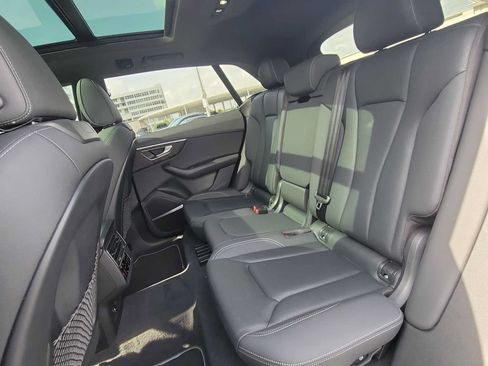 Used 2021 Audi Q8 Premium Plus w/ Premium Plus Package AWD/4WD image 19