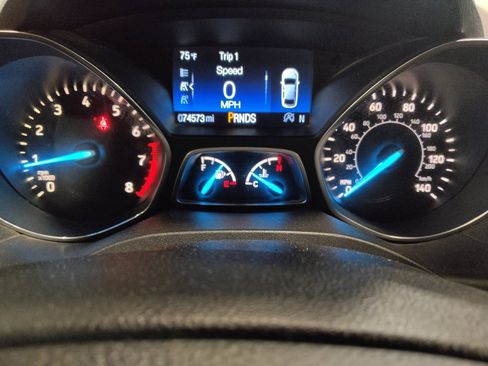 Used 2019 Ford Escape SE FWD image 23