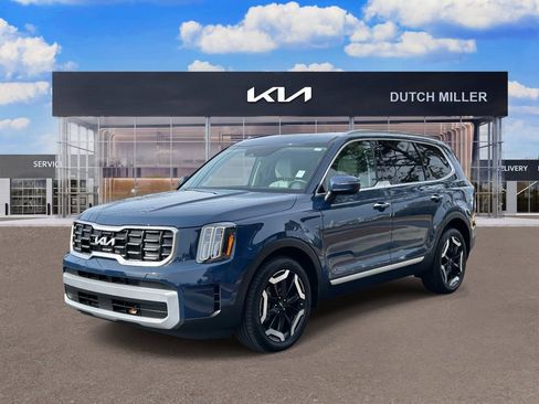 Certified 2024 Kia Telluride S w/ S Sunroof Package image 3