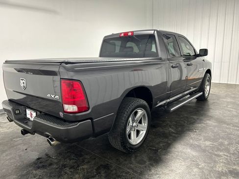 Used 2017 RAM 1500 Express AWD/4WD image 4