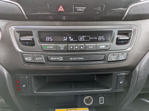 Used 2022 Honda Passport TrailSport image 22