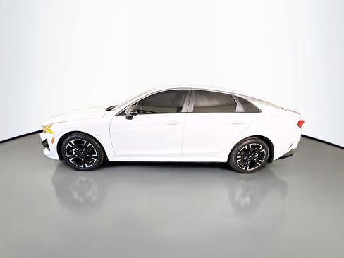 Used 2024 Kia K5 GT-Line w/ GT-Line Premium Package FWD image 4